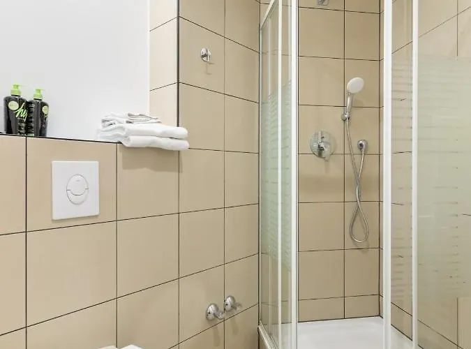 Apartament Aroser Allee *